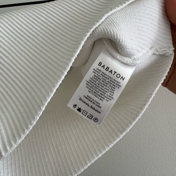 Aritzia - Babaton - Sculpt Knit Squareneck Cropped Tank - Picture 11 of 13